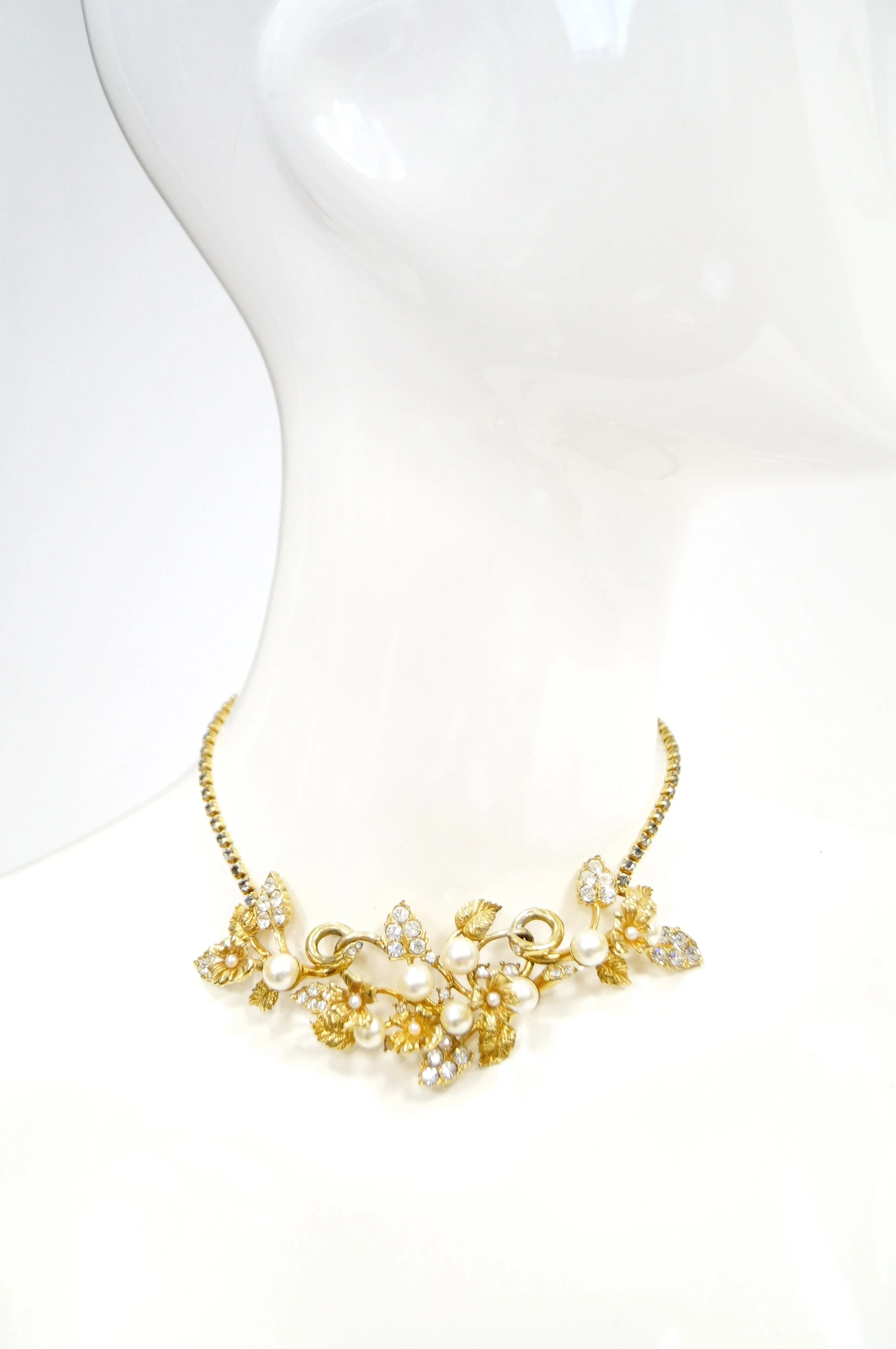 1960s Hattie Carnegie Floral Gold Tone Rhinestone Entremble Necklace