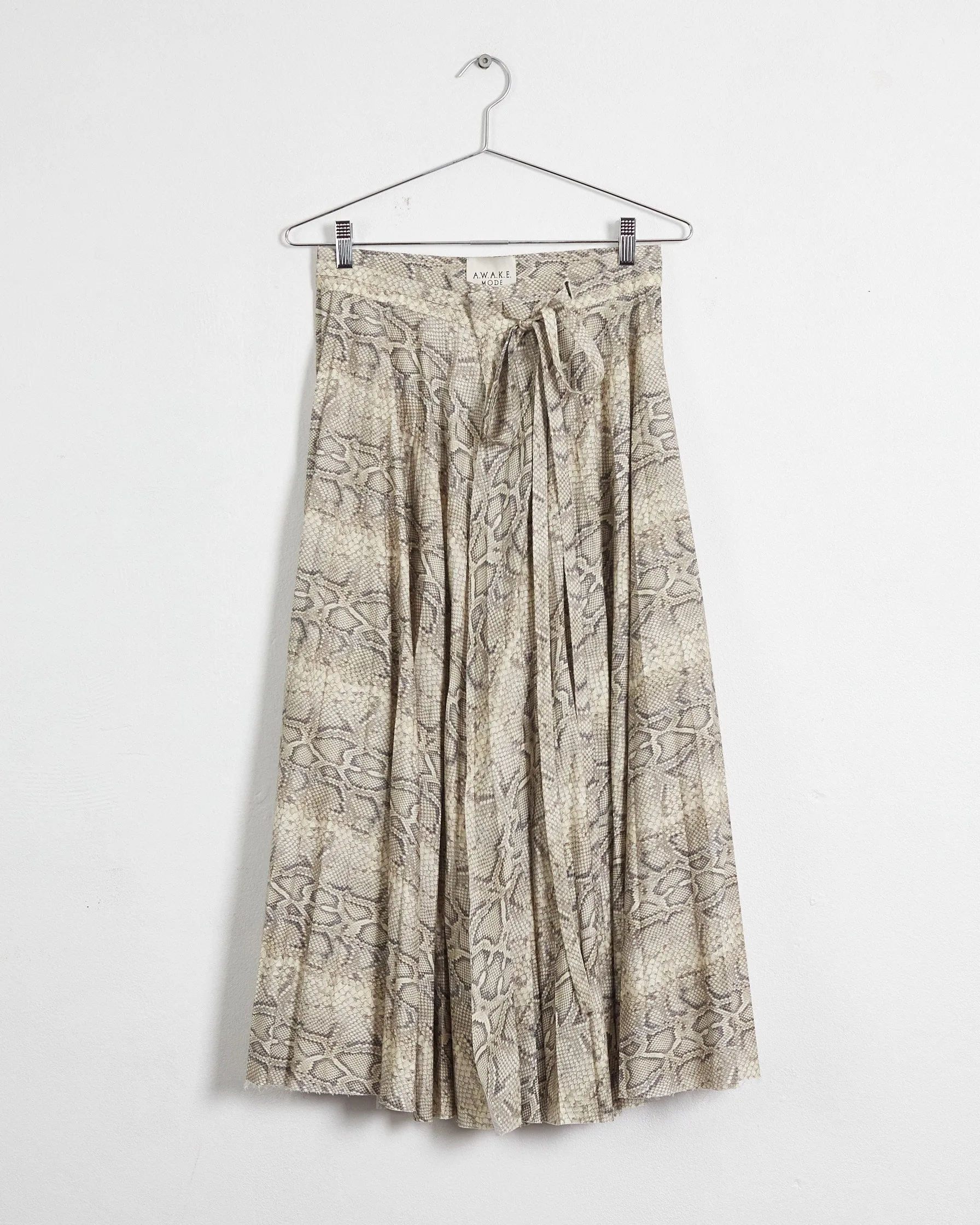 A.W.A.K.E. Mode spring '19 pleated snakeskin print midi skirt, grey, 12