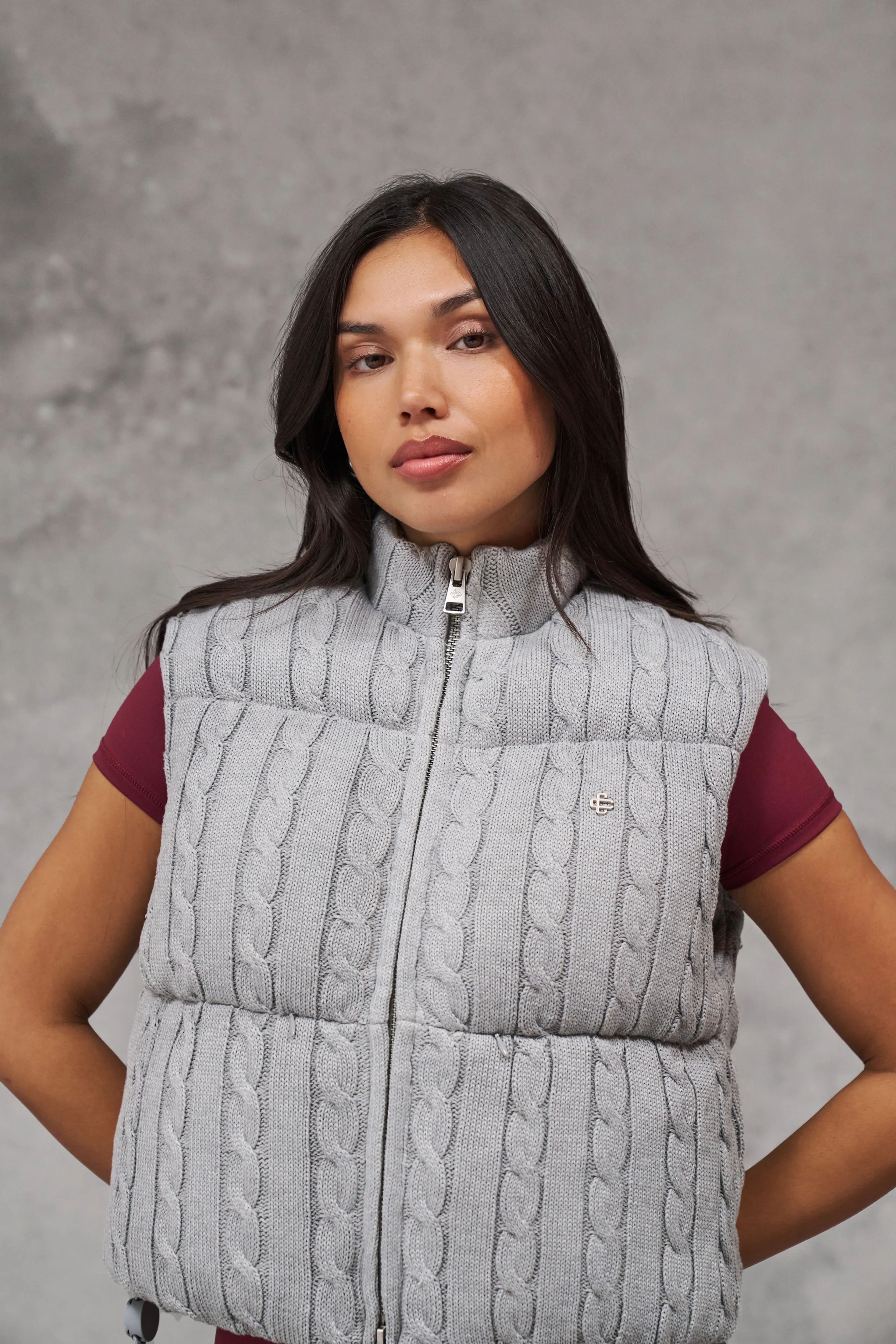 CABLE KNITTED GILET - GREY MARL