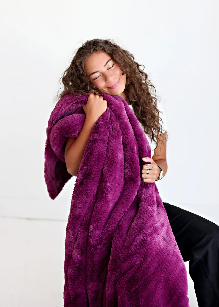 Feathers Grape Royal Blanket