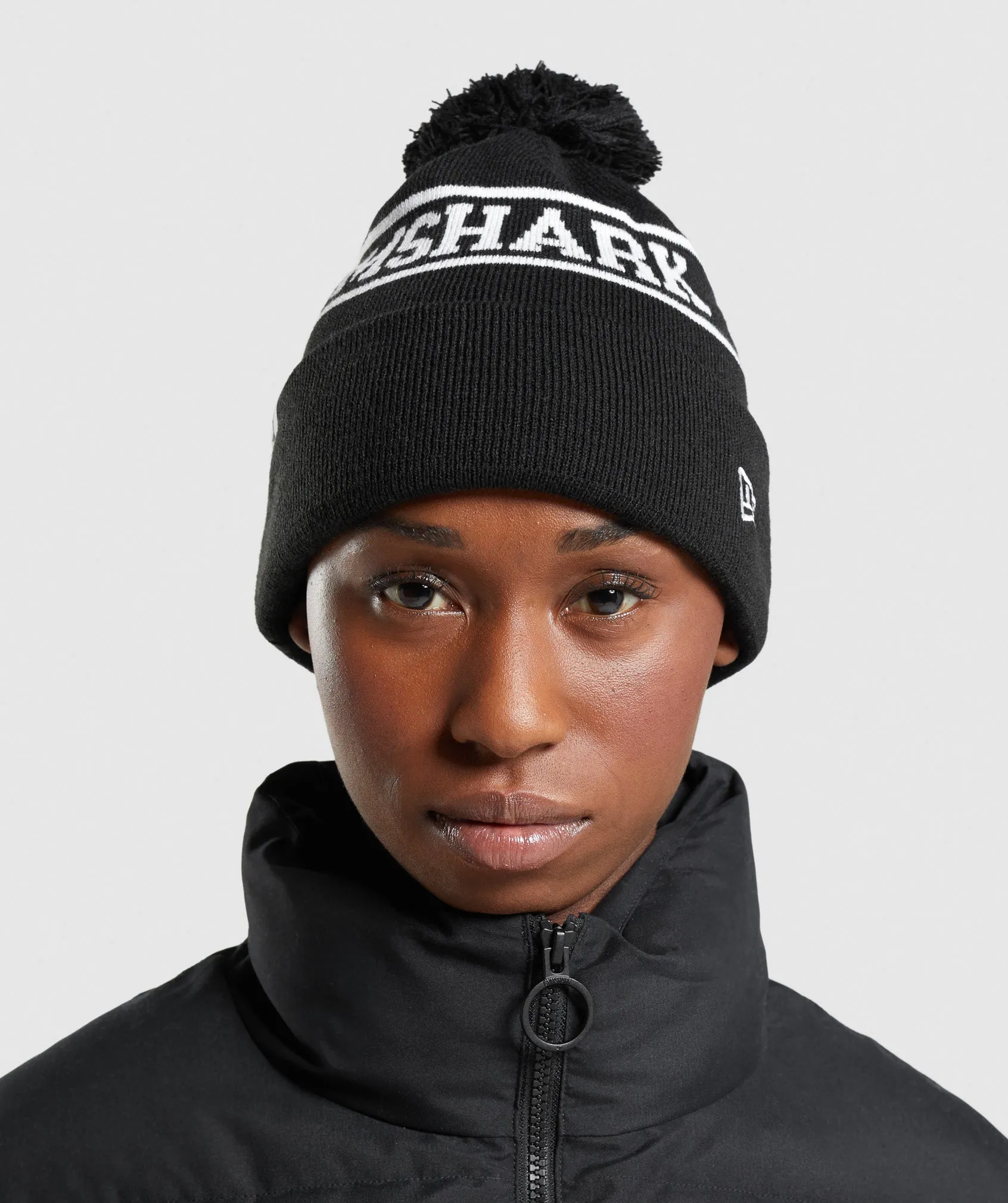 Gymshark New Era Tab Beanie - Black