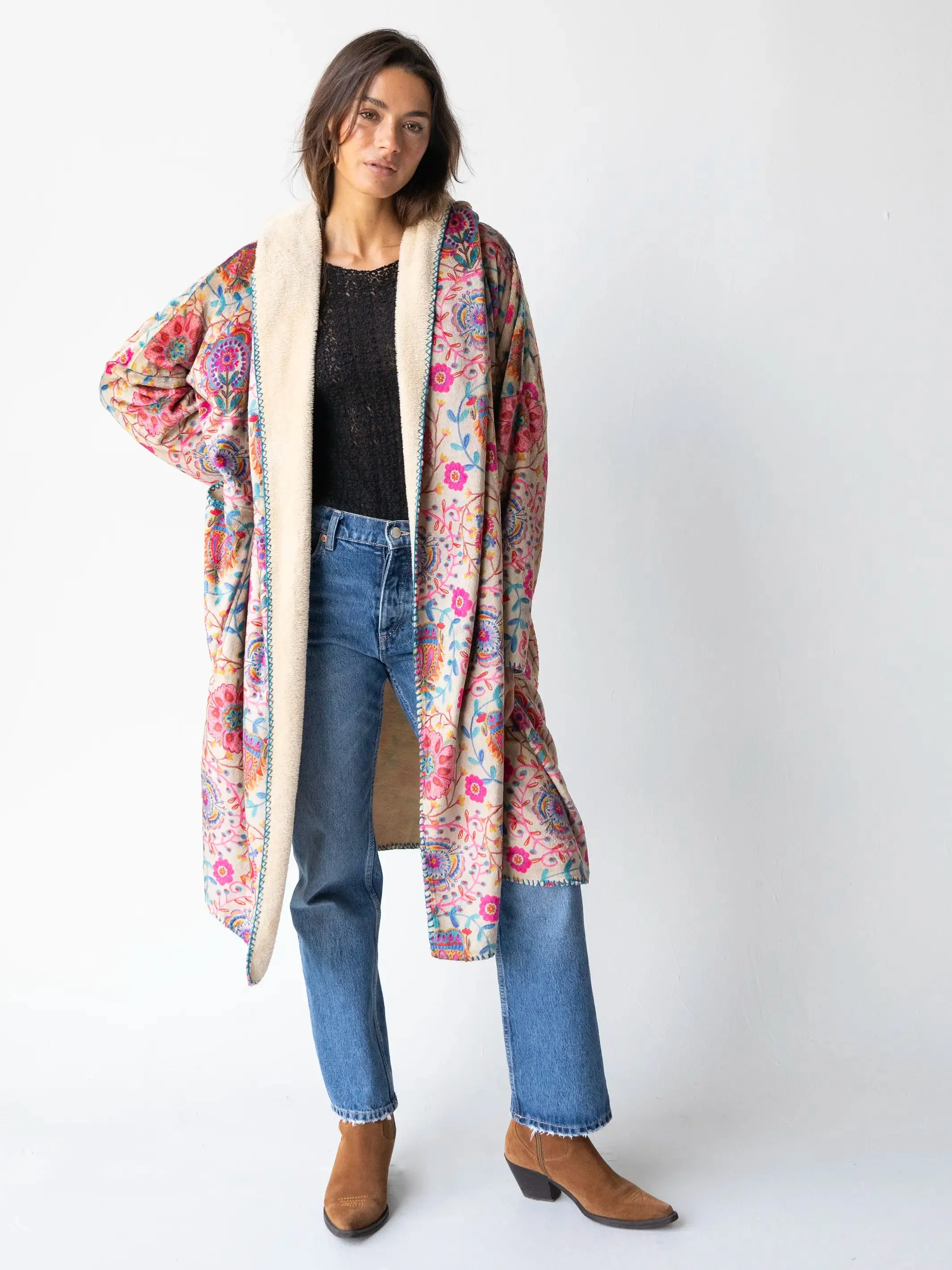 Long Blanket Kimono - Cream Printed Folk Circles