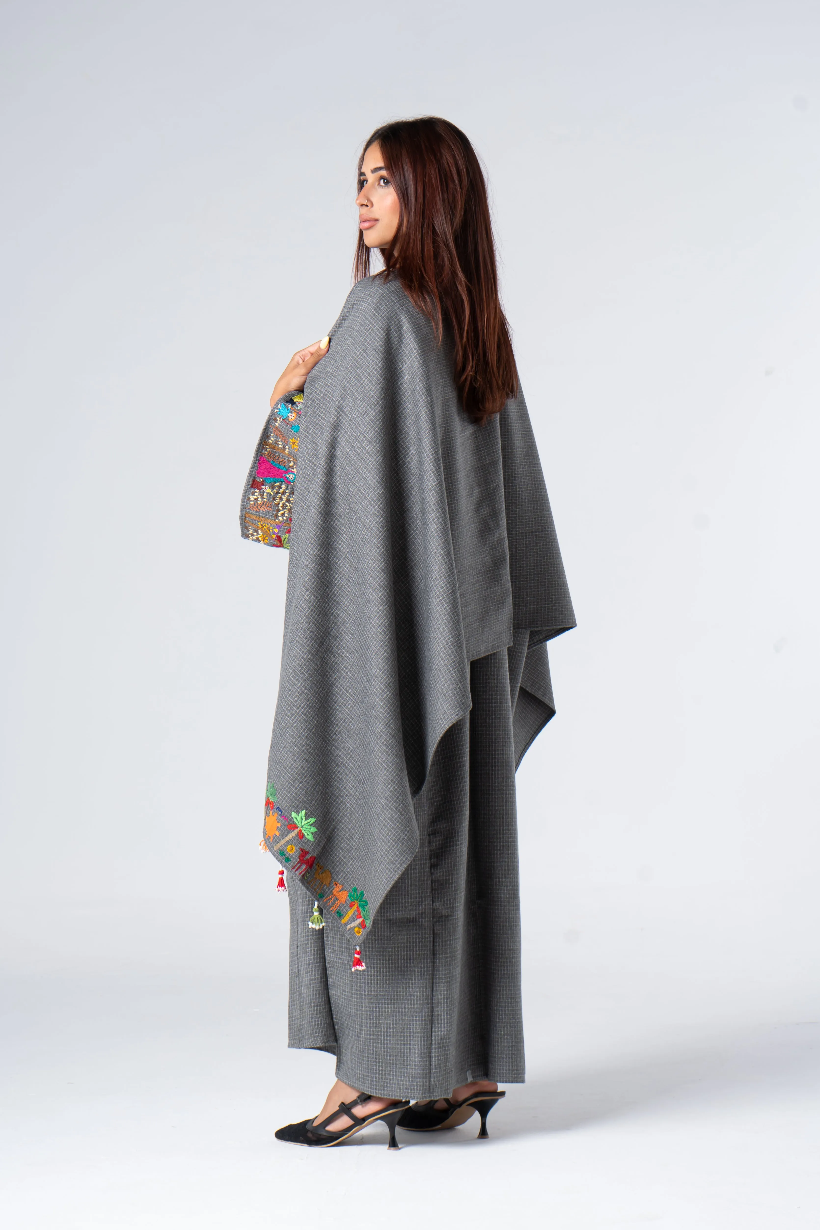 Matching Fellahy Kaftan and Classic Fellahy Shawl Wool