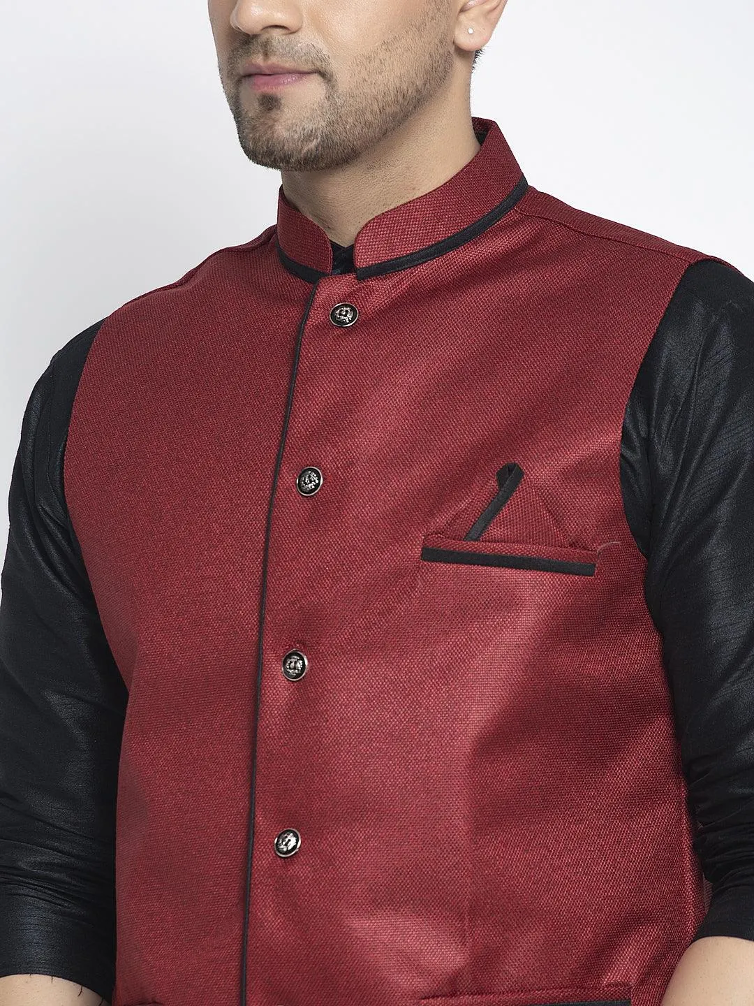 Men's Silk Blend Black Kurta With Pyjama & Maroon Nehru Jacket - Benstoke