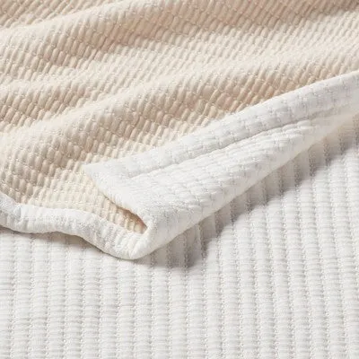 New - Full/Queen Matelassé Bed Blanket Ivory - Threshold