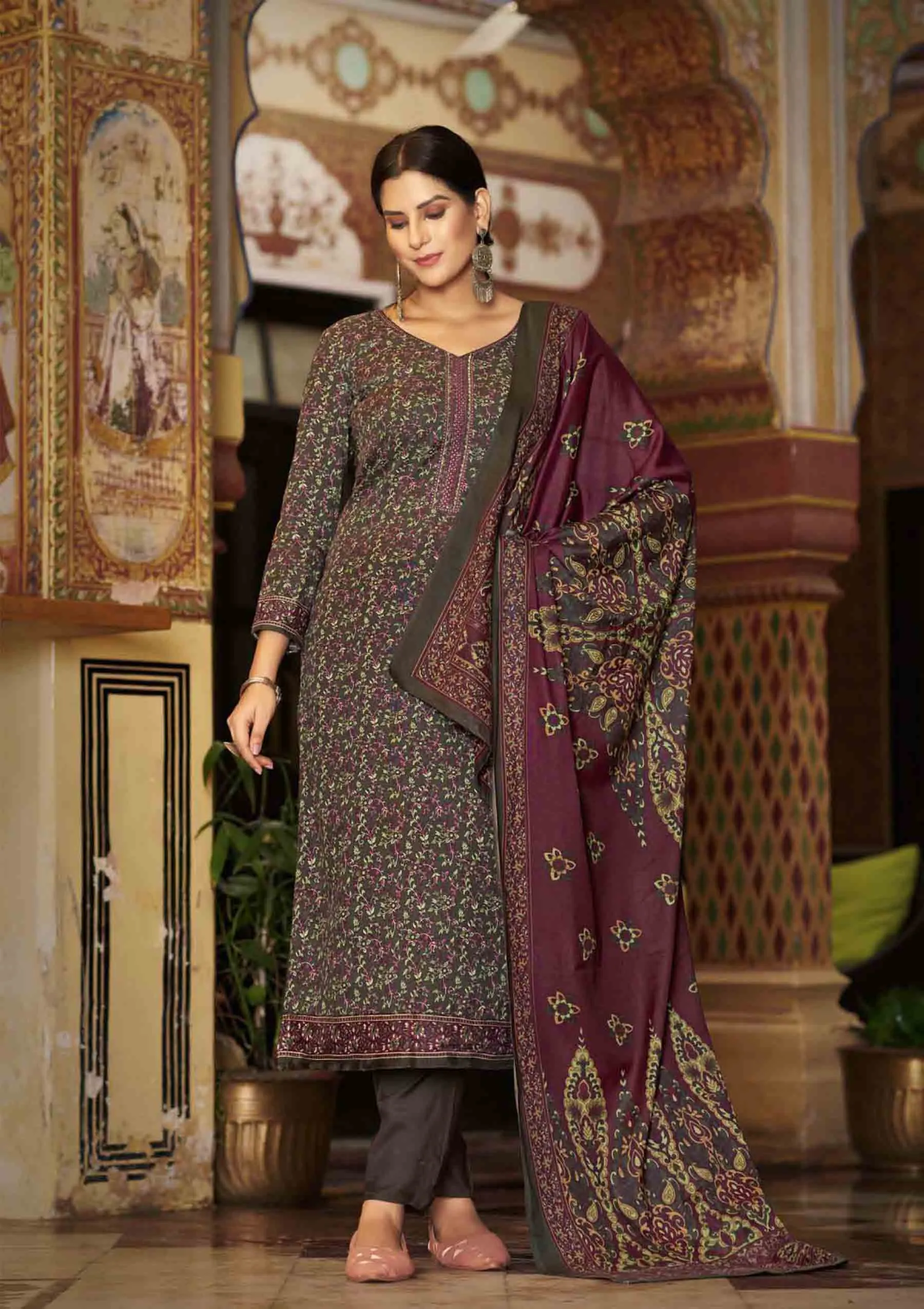 Pashmina Spun Unstitched Dark Mehendi Green Winter Salwar Suits