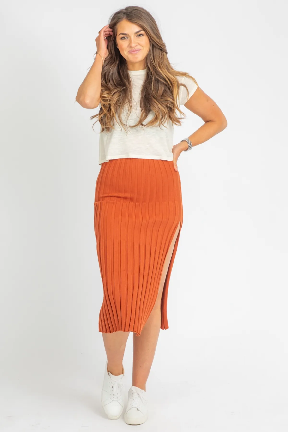 SUGAR ALMOND SLIT KNIT MIDI