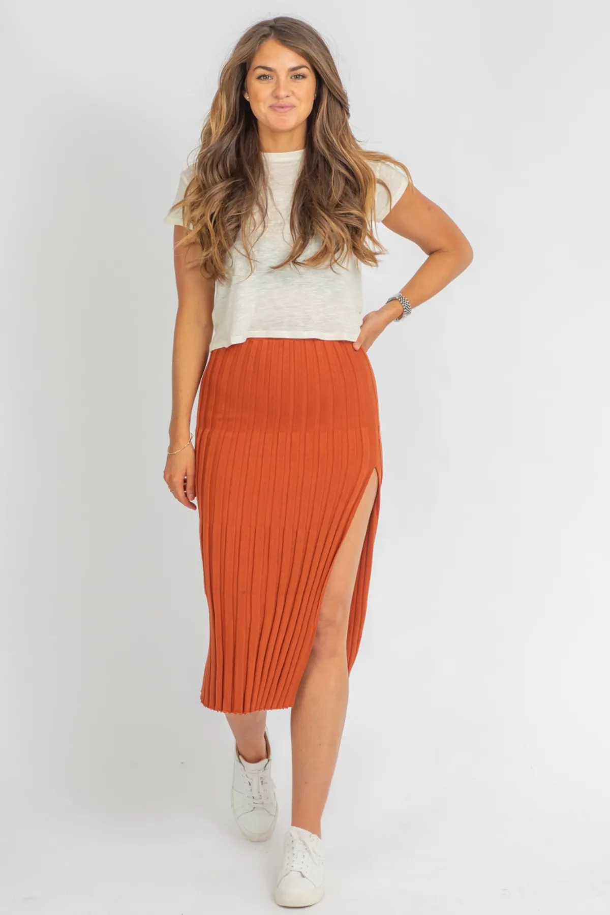 SUGAR ALMOND SLIT KNIT MIDI