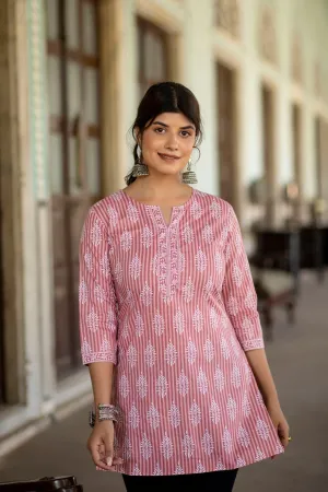 Women Pink Straight Tunic With Three Quarter Sleeves