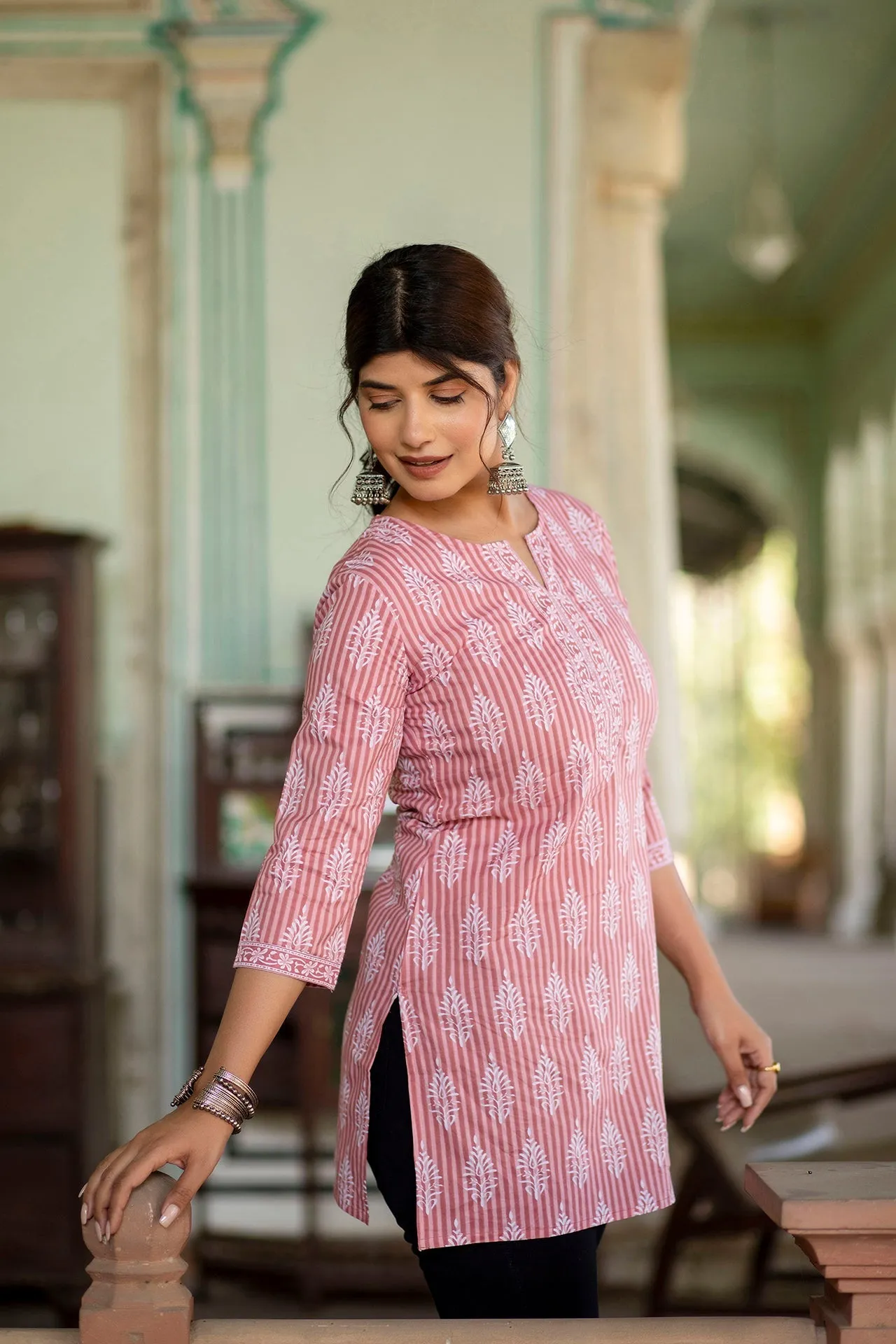 Women Pink Straight Tunic With Three Quarter Sleeves