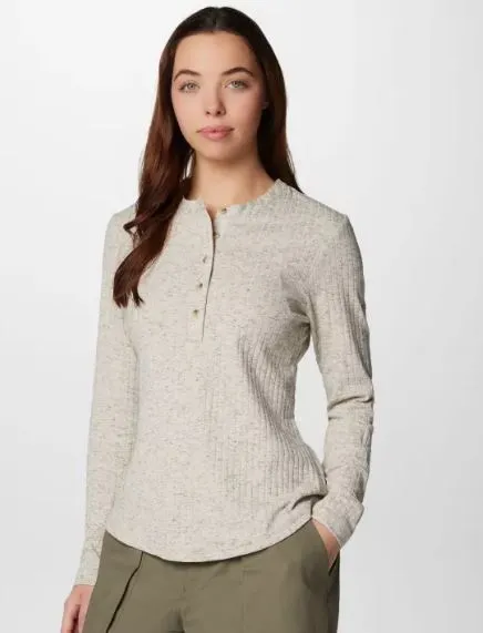 Women's Brea Falls Henley Long Sleeve Shirt | Columbia